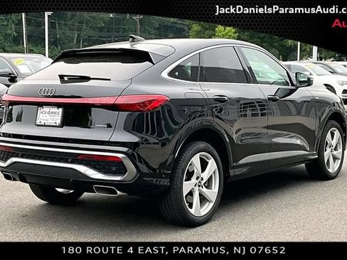 Used 2025 Audi Q5 Premium Plus w/ Premium Plus AWD/4WD image 2