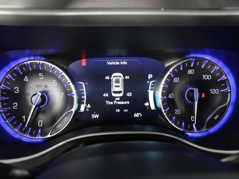 New 2026 Chrysler Pacifica Select image 11