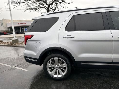 Used 2019 Ford Explorer Limited w/ Class III Trailer Tow Package image 13