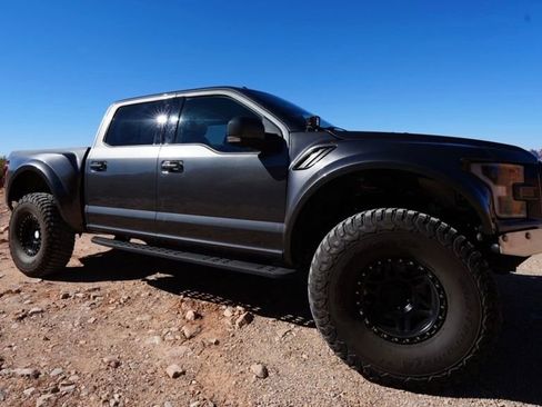 Used 2017 Ford F150 Raptor w/ Equipment Group 802A Luxury image 4