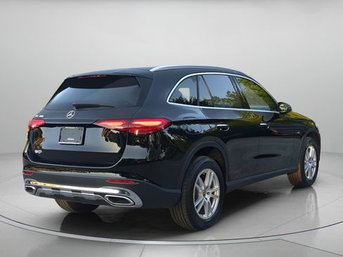 Used 2025 Mercedes-Benz GLC 300 image 40