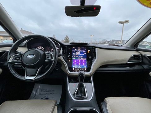 Used 2021 Subaru Outback Limited image 12