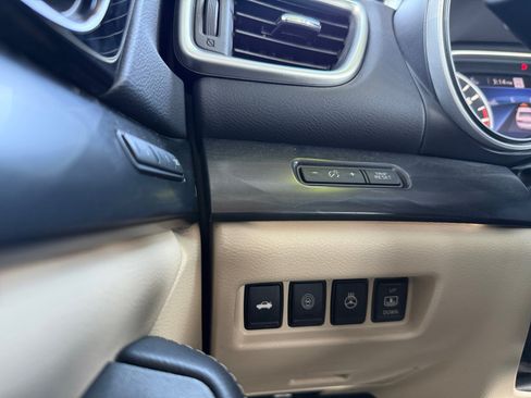 Used 2023 Nissan Maxima Platinum w/ Sport Mat Group FWD image 19