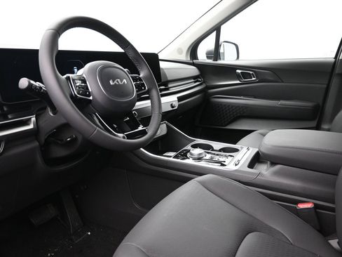 Used 2026 Kia Carnival SX Prestige FWD image 10