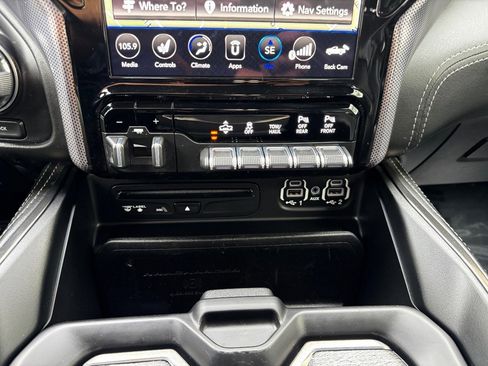 Used 2019 RAM 1500 Limited image 32