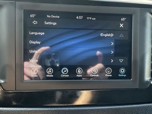 Used 2019 Chrysler Pacifica Touring-L FWD image 72