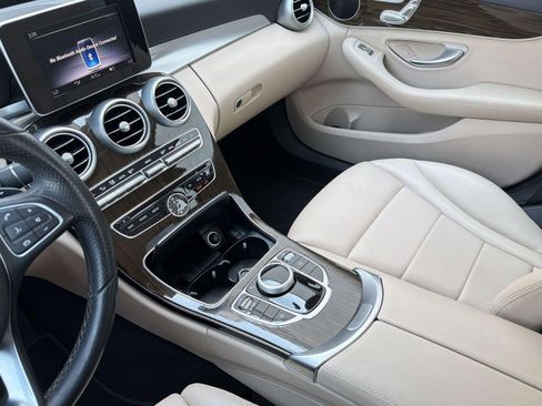 Used 2018 Mercedes-Benz C 300 Sedan image 26
