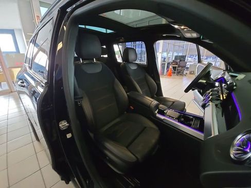 Used 2023 Mercedes-Benz GLB 250 image 25