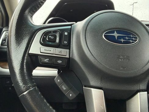 Used 2017 Subaru Outback 2.5i Limited image 32