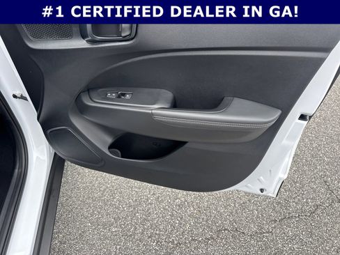 Certified 2025 Hyundai Venue Limited image 14