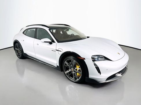 Certified 2023 Porsche Taycan Turbo image 7