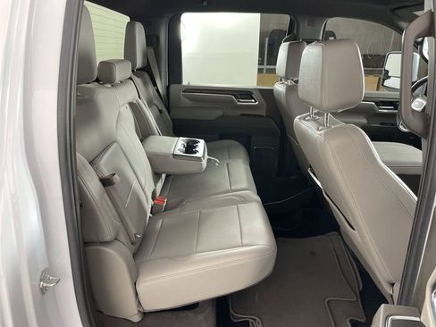 Used 2025 GMC Sierra 2500 SLT w/ SLT Convenience Package image 27