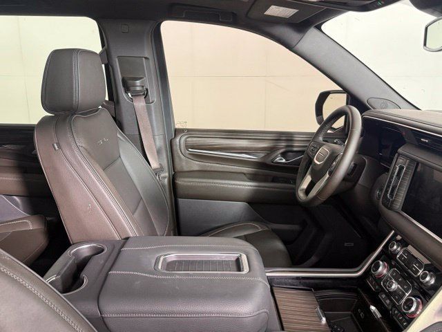 Used 2024 GMC Yukon Denali AWD/4WD image 34