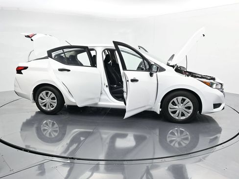 Used 2024 Nissan Versa S w/ Trunk Package FWD image 27