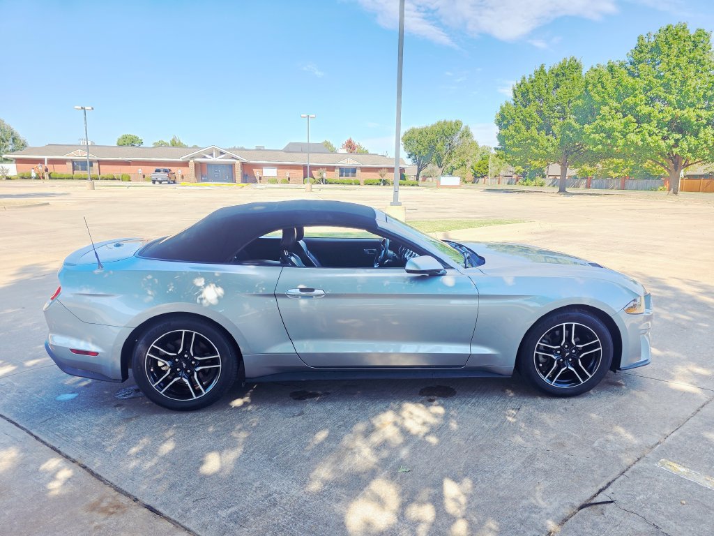 Used 2020 Ford Mustang Premium RWD image 21
