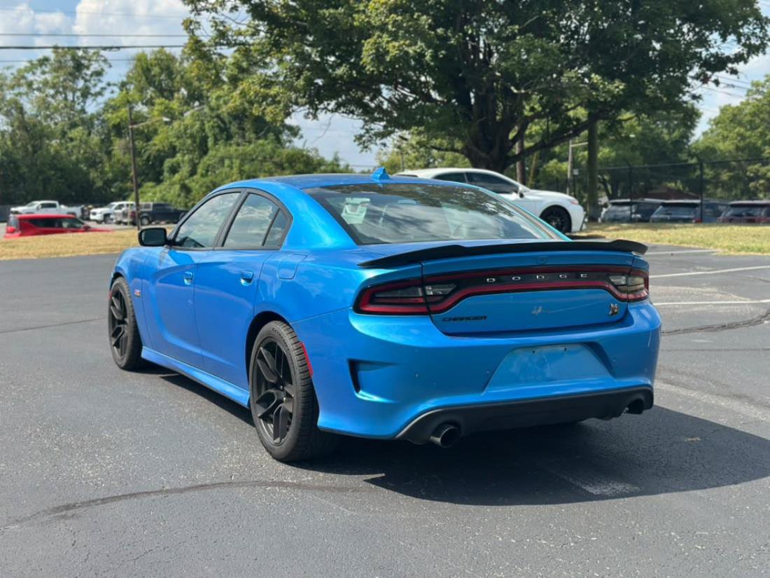 Used 2019 Dodge Charger Scat Pack w/ Dynamics Package RWD image 3