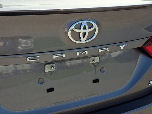 Used 2024 Toyota Camry SE FWD image 28