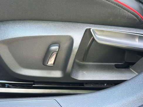 New 2026 Volkswagen GTI SE FWD image 15