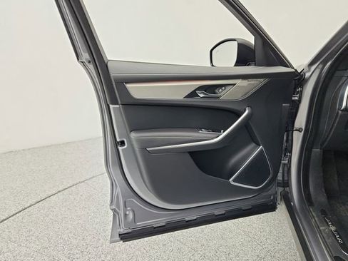 New 2026 Jaguar F-PACE R-Dynamic S image 31