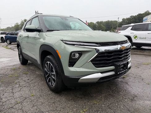Used 2026 Chevrolet TrailBlazer LT w/ LT Cold Weather Package AWD/4WD image 6