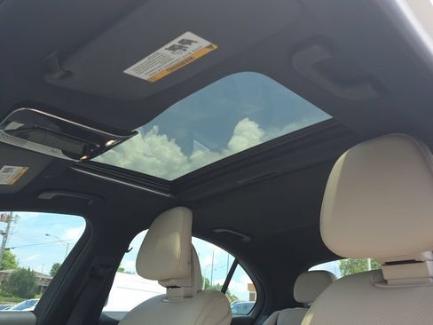 Certified 2025 Mercedes-Benz C 300 4MATIC Sedan image 22