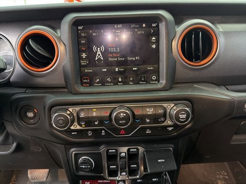 Used 2022 Jeep Gladiator Mojave w/ LED Lighting Group image 12