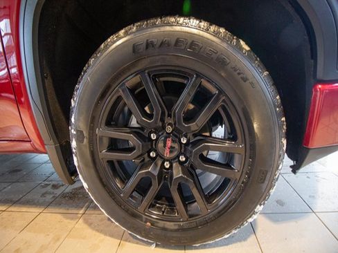 Used 2020 GMC Sierra 1500 Elevation w/ Elevation Value Package image 27