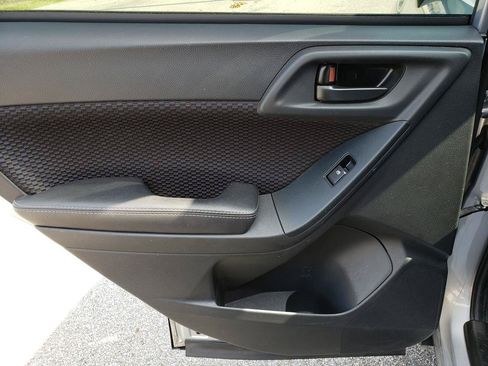 Used 2018 Subaru Forester 2.5i Premium w/ Popular Package #2A AWD/4WD image 12