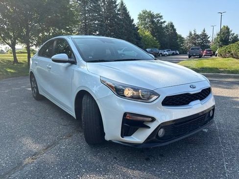 Used 2021 Kia Forte LXS FWD image 2