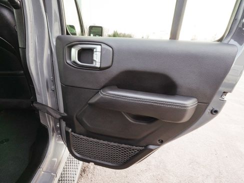 Used 2023 Jeep Wrangler Unlimited Sahara w/ Cold Weather Group image 13