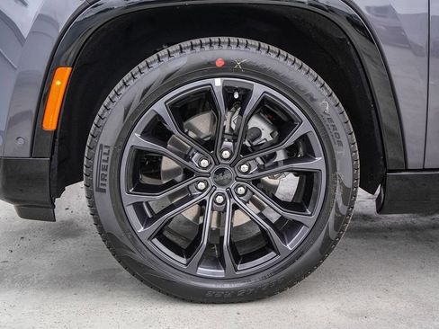 New 2026 Jeep Grand Wagoneer L Summit AWD/4WD image 11