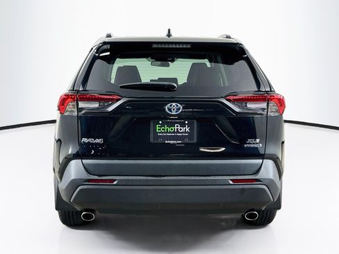 Used 2024 Toyota RAV4 XLE Premium AWD/4WD image 7