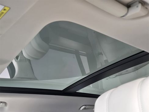 Used 2020 Land Rover Range Rover Long Wheelbase HSE image 12