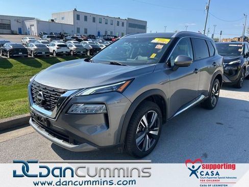 Used 2023 Nissan Rogue SL AWD/4WD image 1