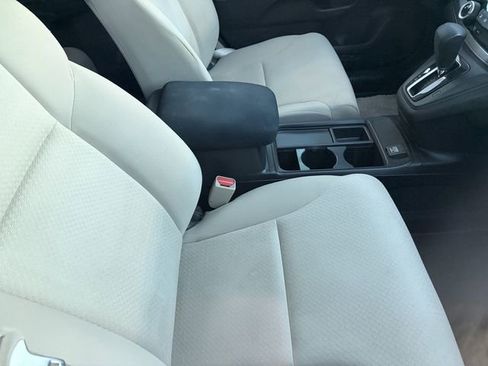 Used 2015 Honda CR-V LX image 5
