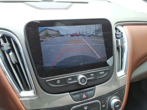 Used 2016 Chevrolet Malibu LT w/ Leather Package image 15