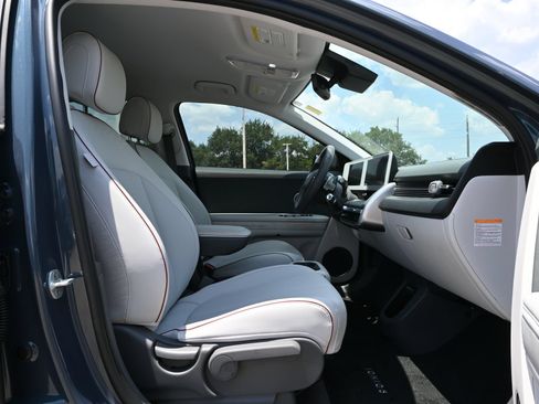 Used 2022 Hyundai Ioniq 5 SEL RWD image 26