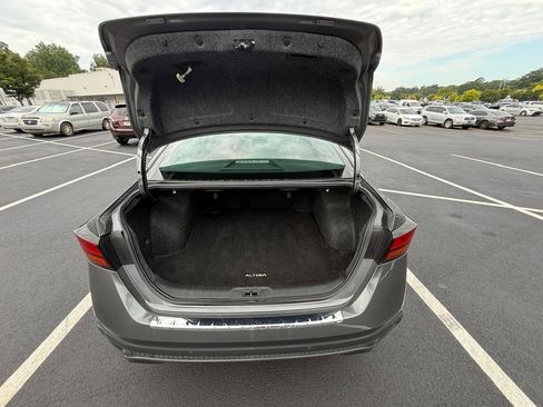 Used 2021 Nissan Altima 2.5 SR FWD image 18