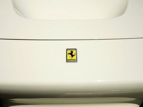 Used 2021 Ferrari F8 Tributo image 39