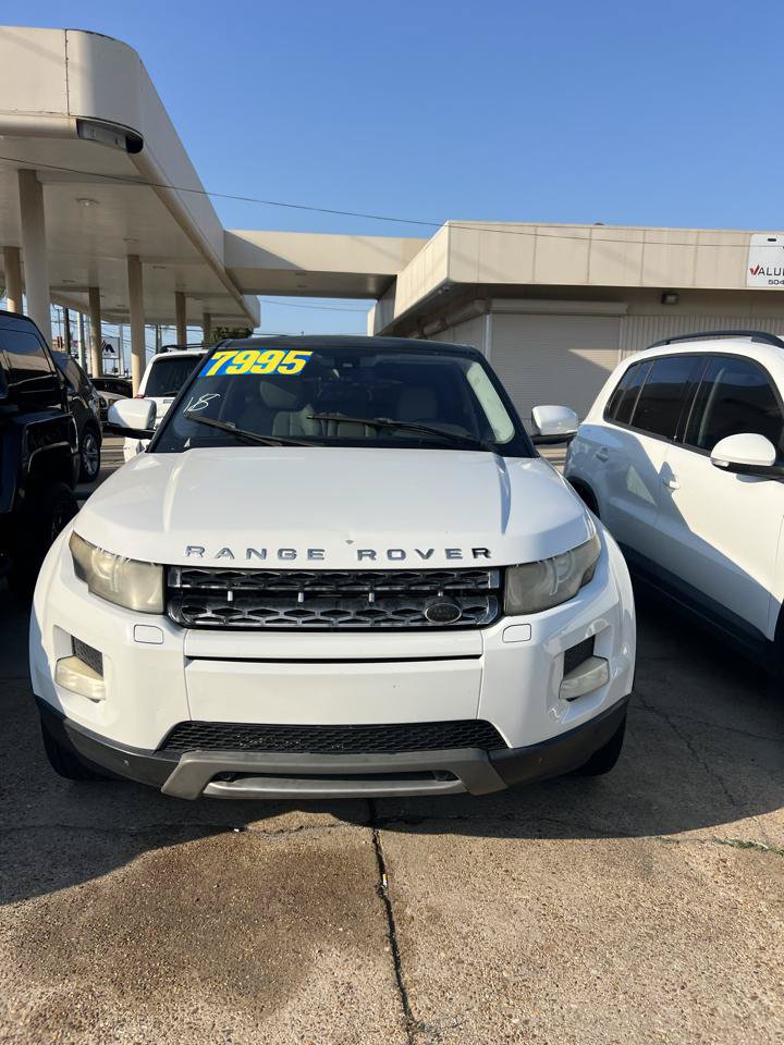 Used 2013 Land Rover Range Rover Evoque Prestige w/ Prestige Premium Pkg AWD/4WD image 2