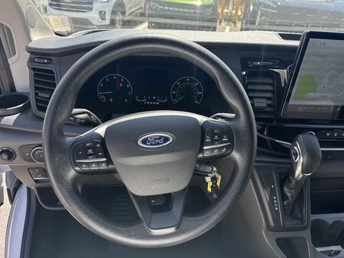Used 2024 Ford Transit 350 XLT RWD image 27