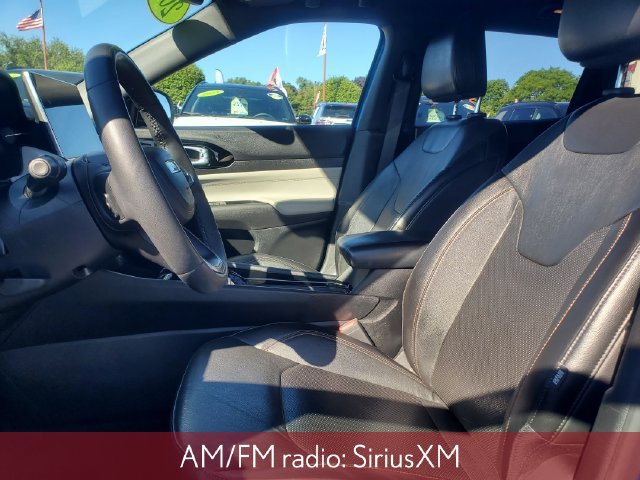 Used 2023 Jeep Compass Limited AWD/4WD image 6