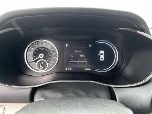 Used 2023 Genesis G70 2.0T AWD/4WD image 27