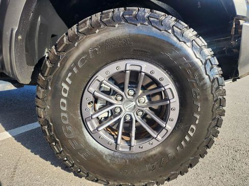 Used 2019 Ford F150 Raptor w/ Equipment Group 802A Luxury image 7