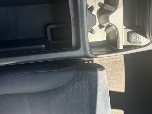 Used 2012 Honda CR-V LX image 28