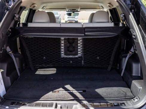 New 2026 Mitsubishi Outlander SE FWD image 8