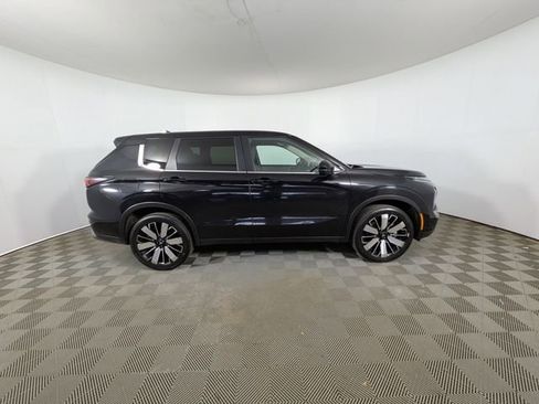 Used 2025 Mitsubishi Outlander SE AWD/4WD image 32