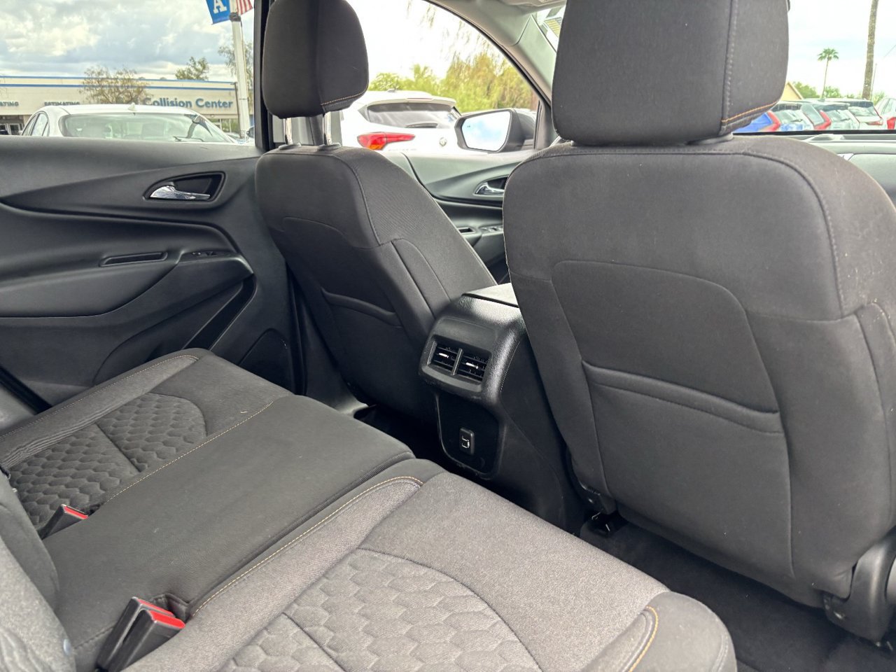 Used 2019 Chevrolet Equinox LT FWD image 11