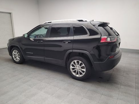 Used 2019 Jeep Cherokee Latitude w/ Popular Appearance Group FWD image 3
