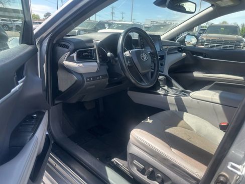 Used 2023 Toyota Camry XSE image 24